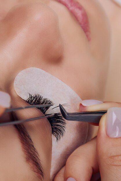 Eyelash application photograph from Sala’s published gallery